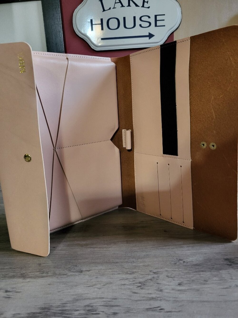 MARK & GRAHAM GENUINE LEATHER PINK CLUTCH - Picture 4 of 6